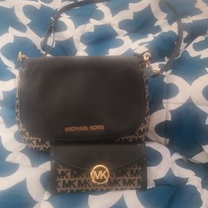 Michael kors medium bag, brown with wallet